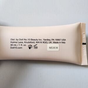Doll 10 HydraGel Foundation Medium New